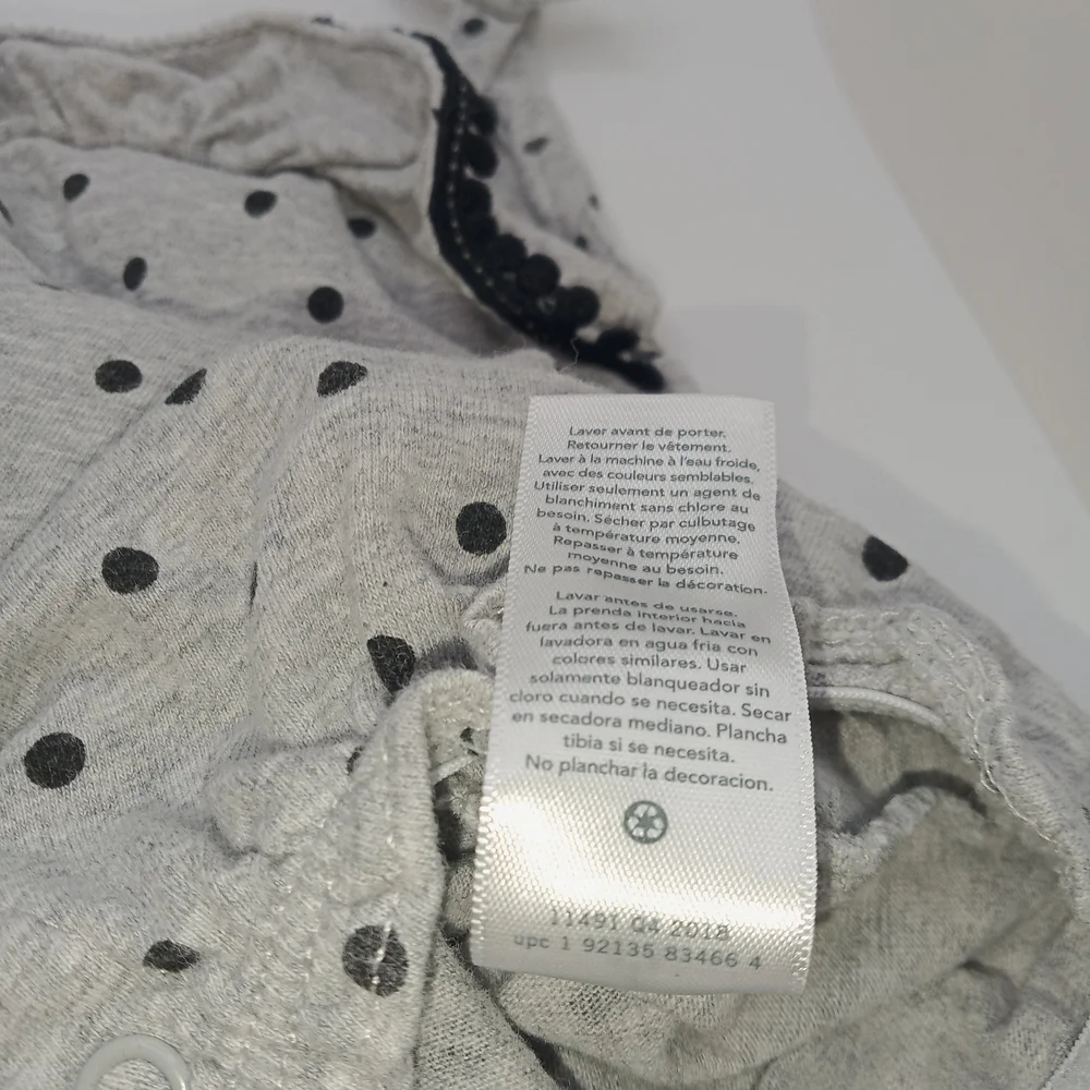 Carter's Girls Gray With Black Polka Dots Ruffle Detail Baby Romper 6 months!